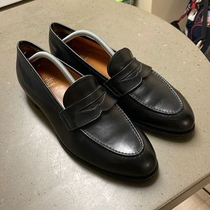 Nice dress shoes in good condition. 9 1/2 shoe size slip on.